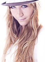 Ingrid Schwarz Sängerin/ Pian