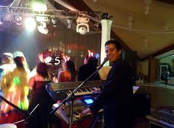 TECLADISTA,CANTANTE,ECONOMICO