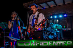 CONFIDENTES Grupo de Versiones