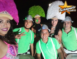 Show batucada y robot led 