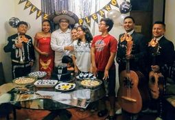 mariachi piura los gallos
