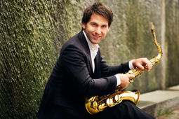 Andrew Carrington - Sänger & Saxophonist