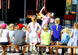 Kinderspaß mit Vicky Holiday