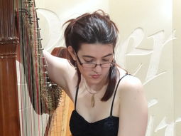 Olga Benito - Arpista