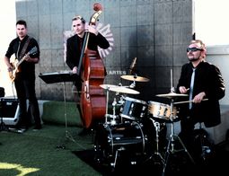 MOON JAZZ TRIO 