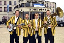 The Marching Saints_0