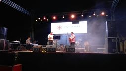 Dando La Cara Sevillanas y Rum
