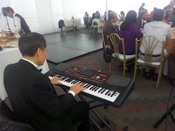 Pianista en líne chat en vivo