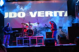 Nudo Veritas