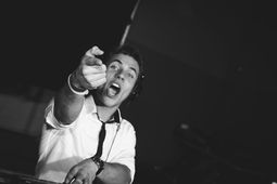 DJ RAVER  BARCELONA