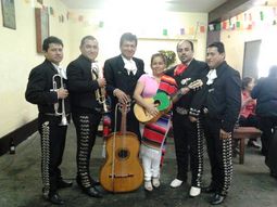 Mariachis de Perú Tlf.431-628