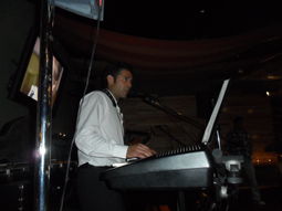 Teclista cantante