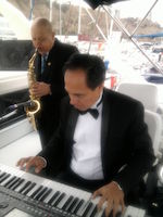 Duo Teclado y Saxofón para Ev