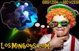 LOS MINIBOYS | DWARF HIRE IN BARCELONA, HANDCUFFED