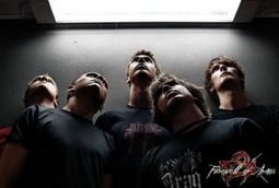 Band Farewell to Arms_0