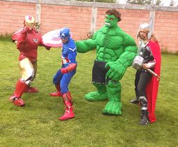 Show Avengers, Batman, Spiderman