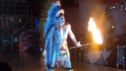 EL APACHE DE PLATA SHOW PERFOR