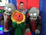 PLATAS VS ZOMBIES EL SHOWS DE  foto 1