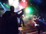 Orquesta Charol camión escenario foto 1