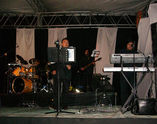 GRUPO MUSICAL VERSATIL \